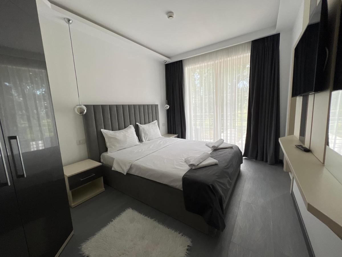 Ocaua Lui Cuza Hotel Tecuci ภายนอก รูปภาพ